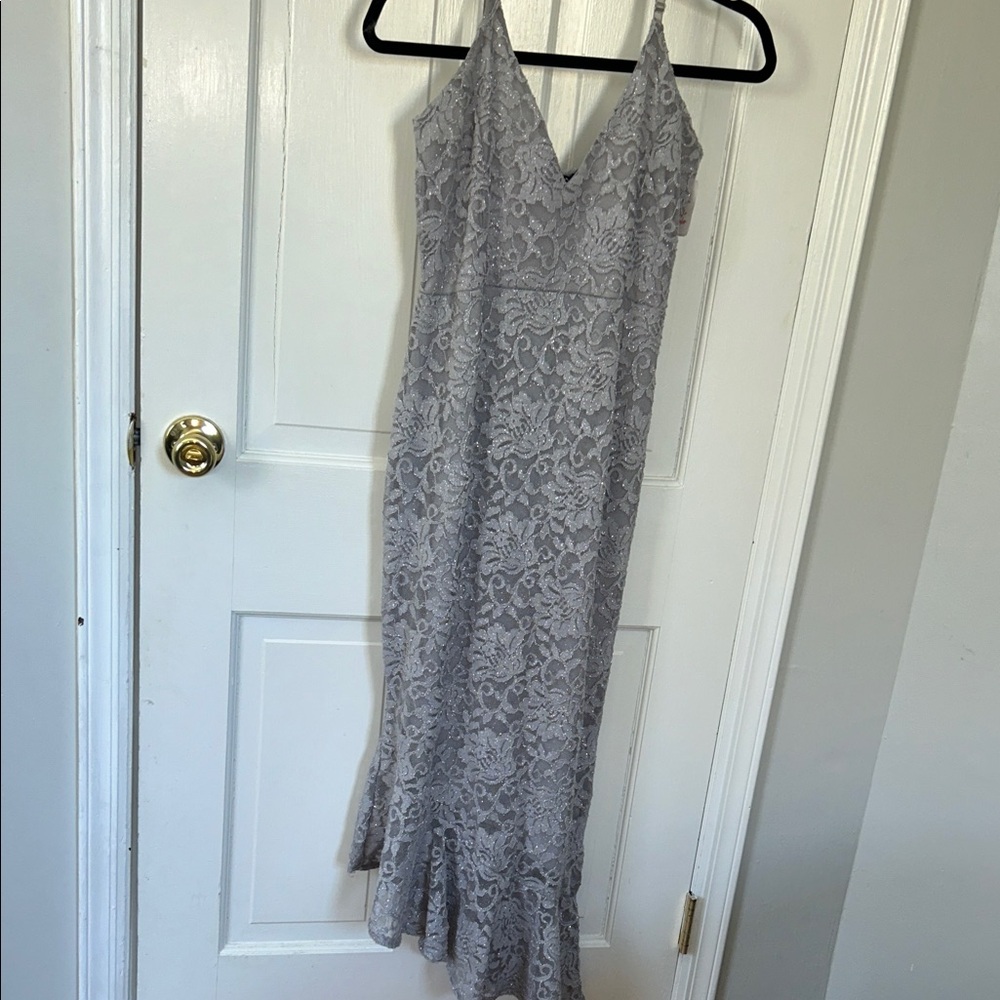 Elegant Gray Lace Sparkly Midi Dress